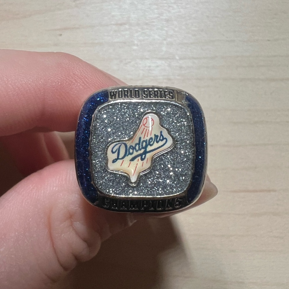Los Angeles Dodgers 1988 Commemorative World Series Ring